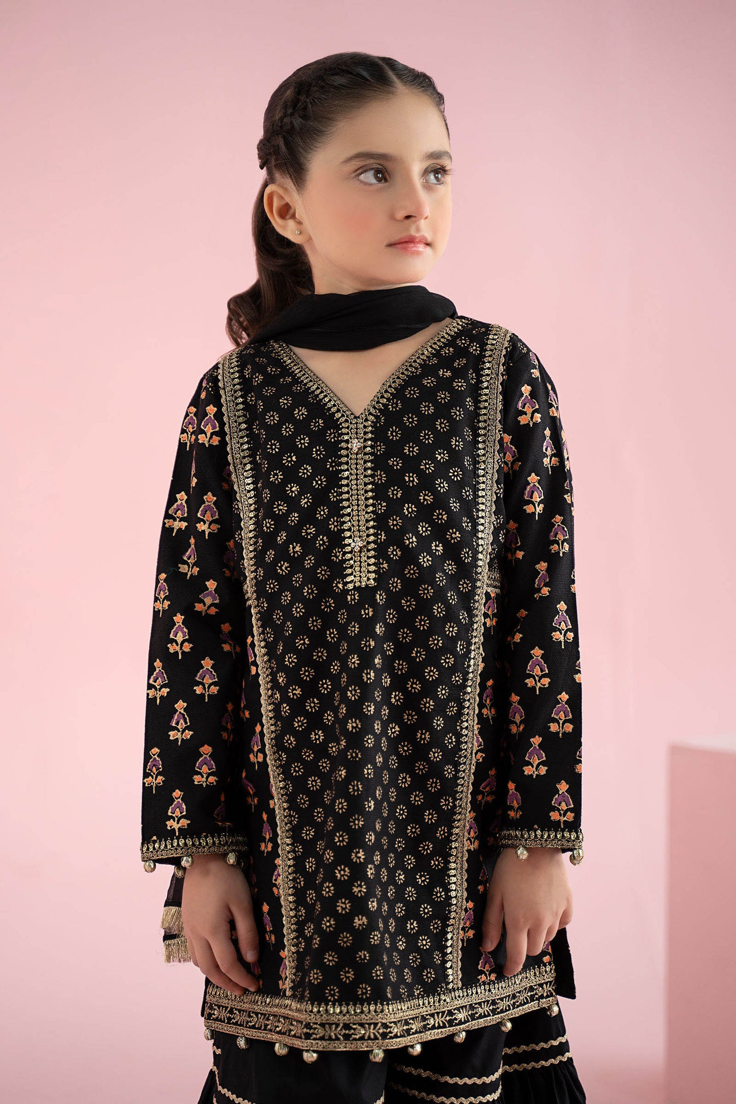 3 Piece Embroidered Karandi Suit