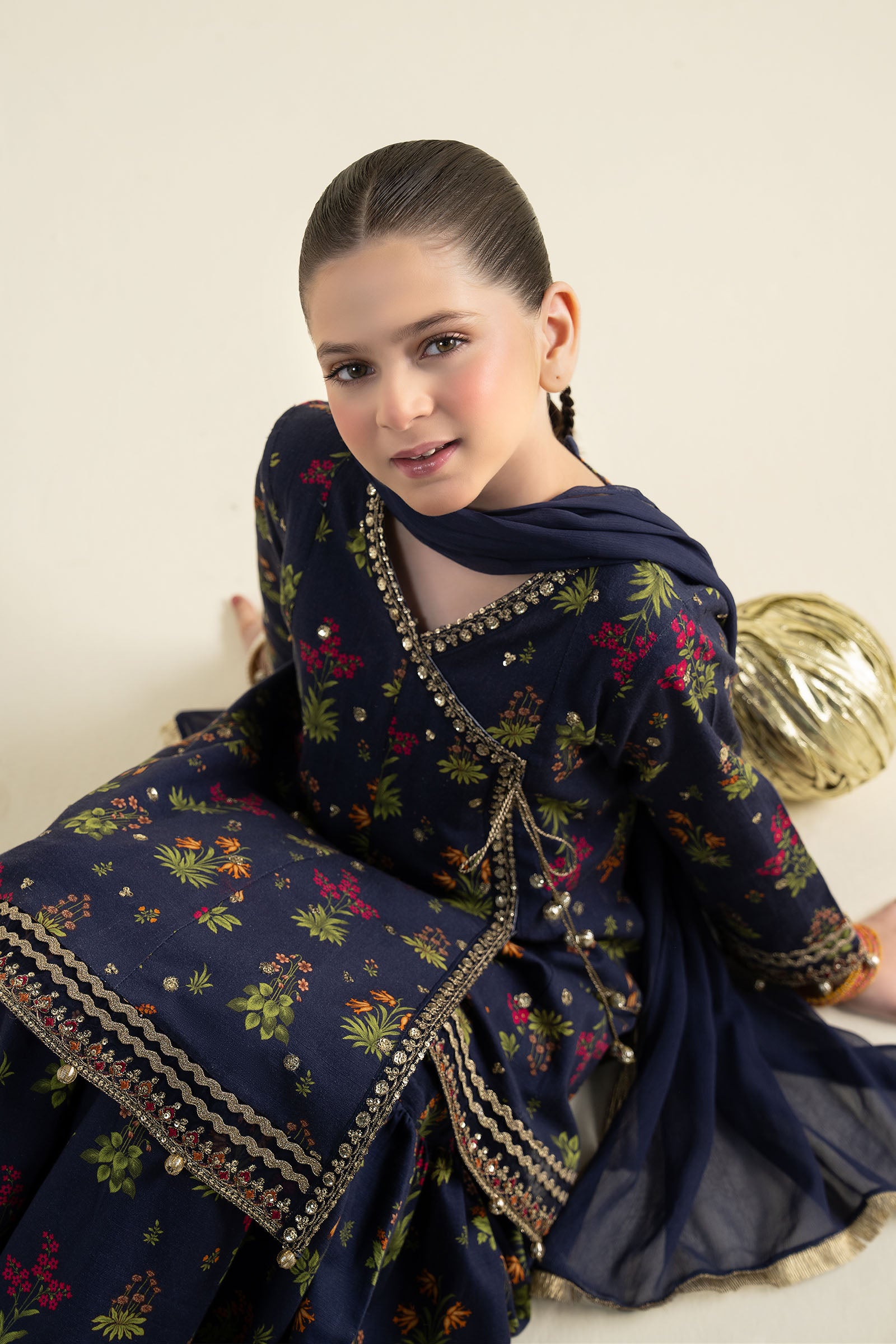 3 Piece Embroidered Khaddar Suit