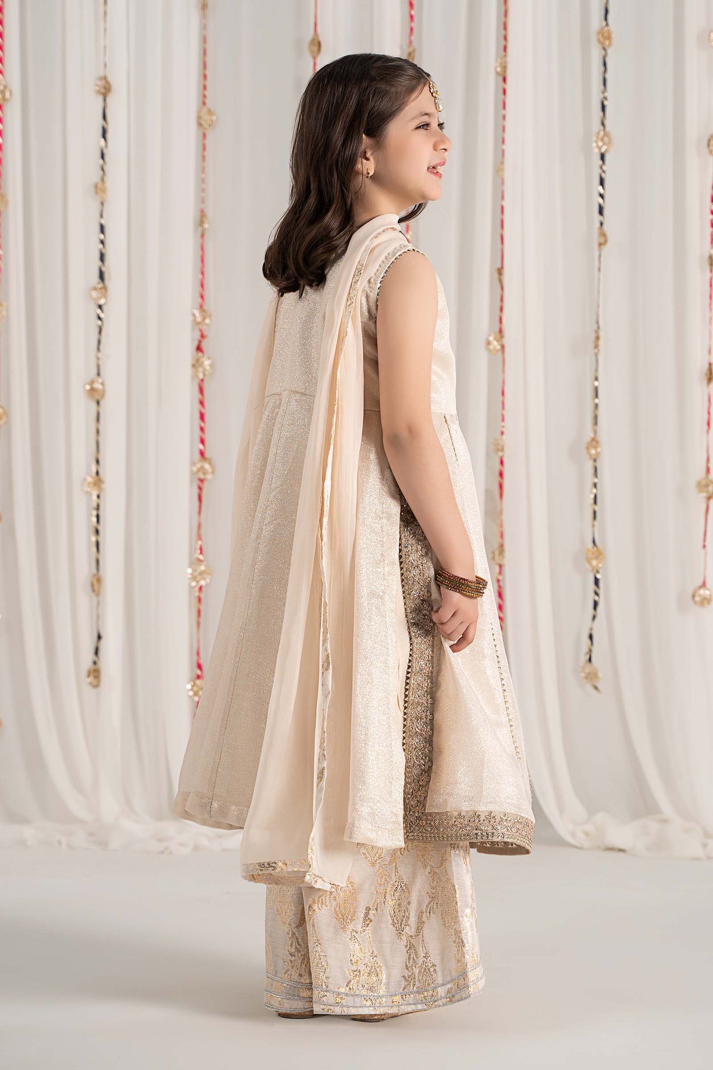 3 Piece Embroidered Cotton Staple Zari Suit