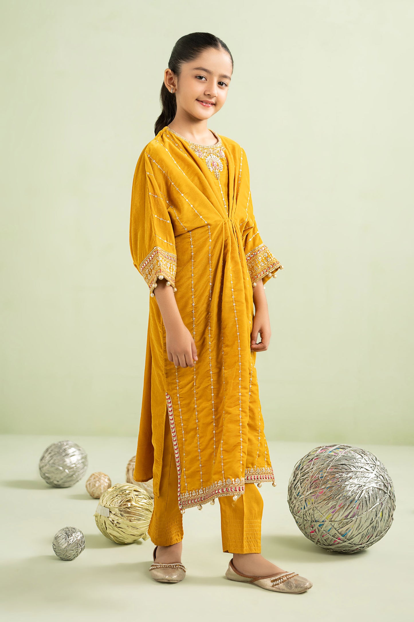 2 Piece Embroidered Velvet Suit