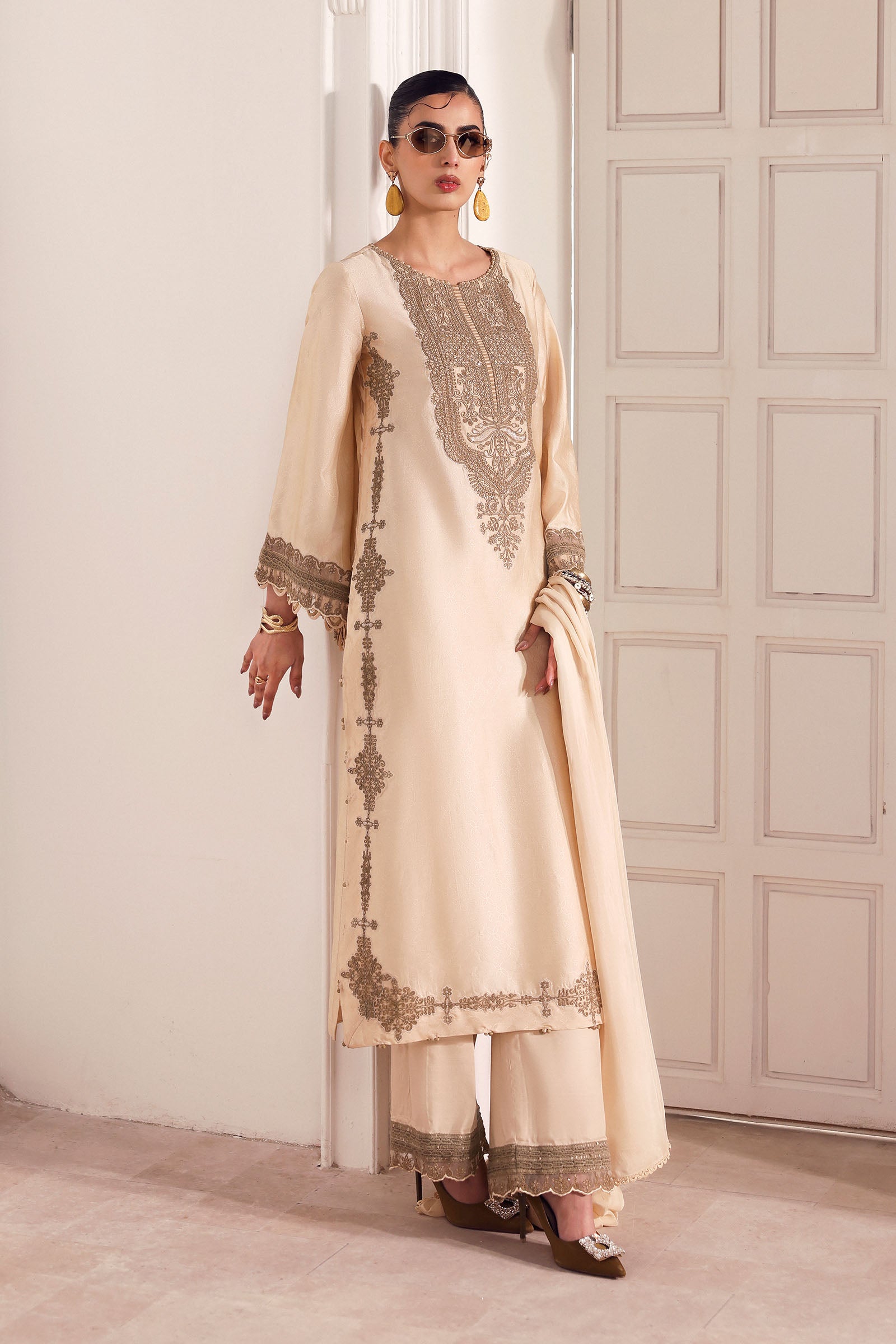 3 Piece Embroidered Self Tassel Silk Suit