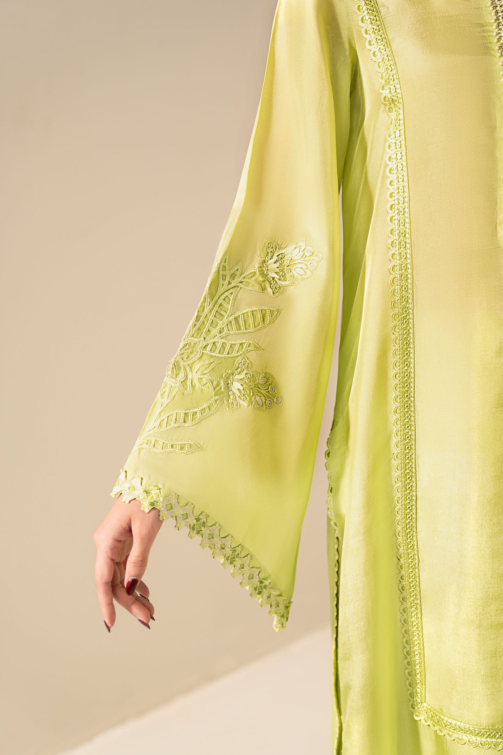 3 Piece Embroidered Tassel Silk Suit