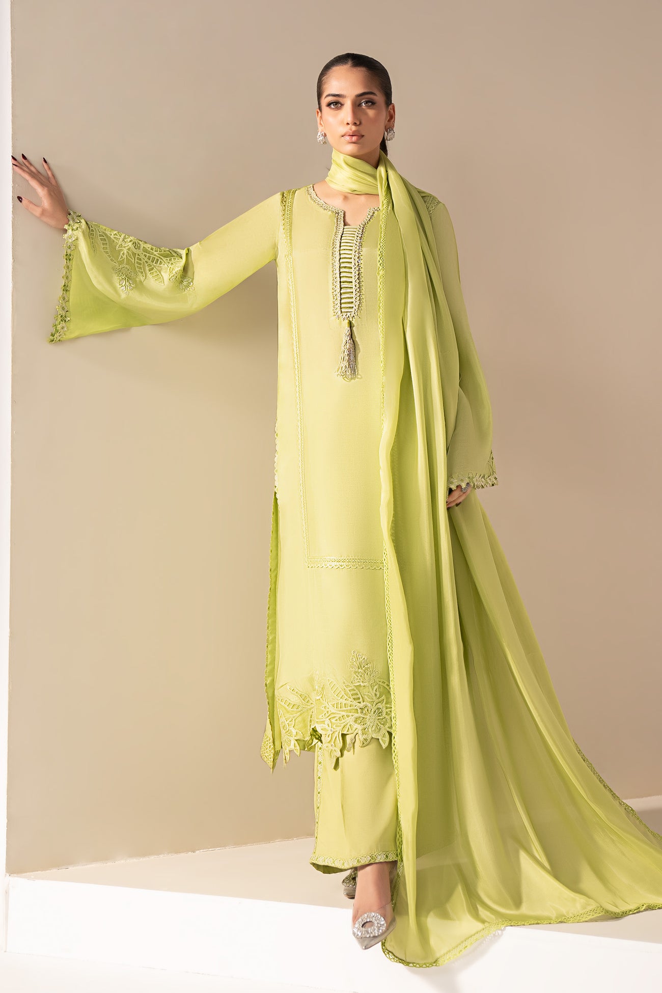 3 Piece Embroidered Tassel Silk Suit