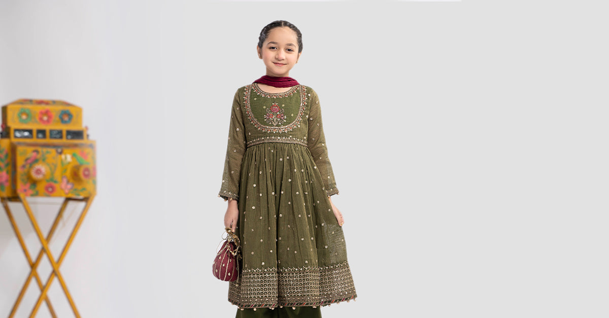 3 Piece Embroidered Zari Lawn Suit