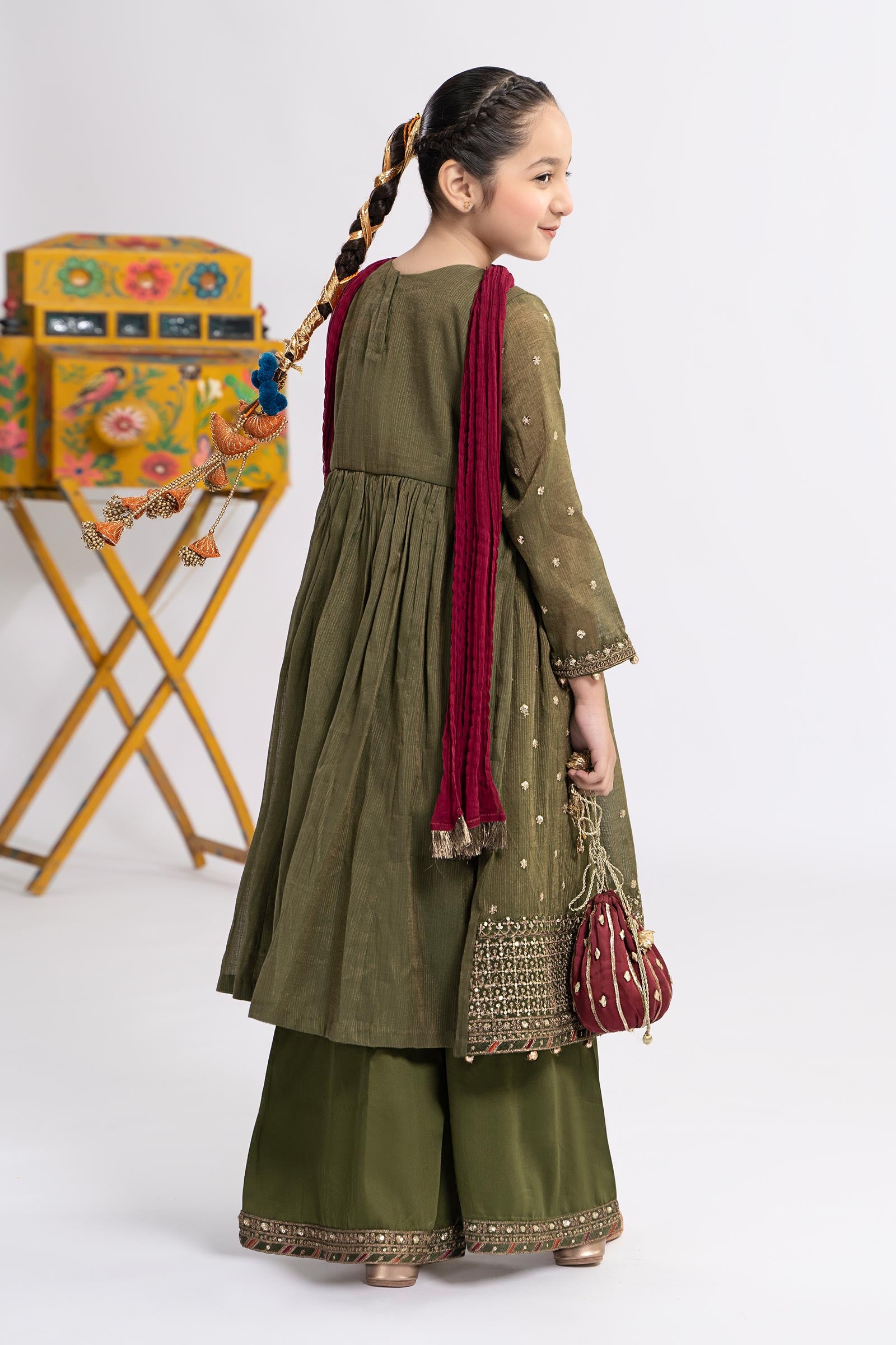 3 Piece Embroidered Zari Lawn Suit