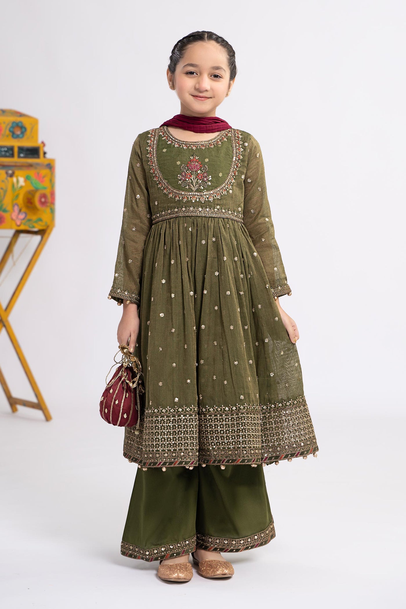 3 Piece Embroidered Zari Lawn Suit