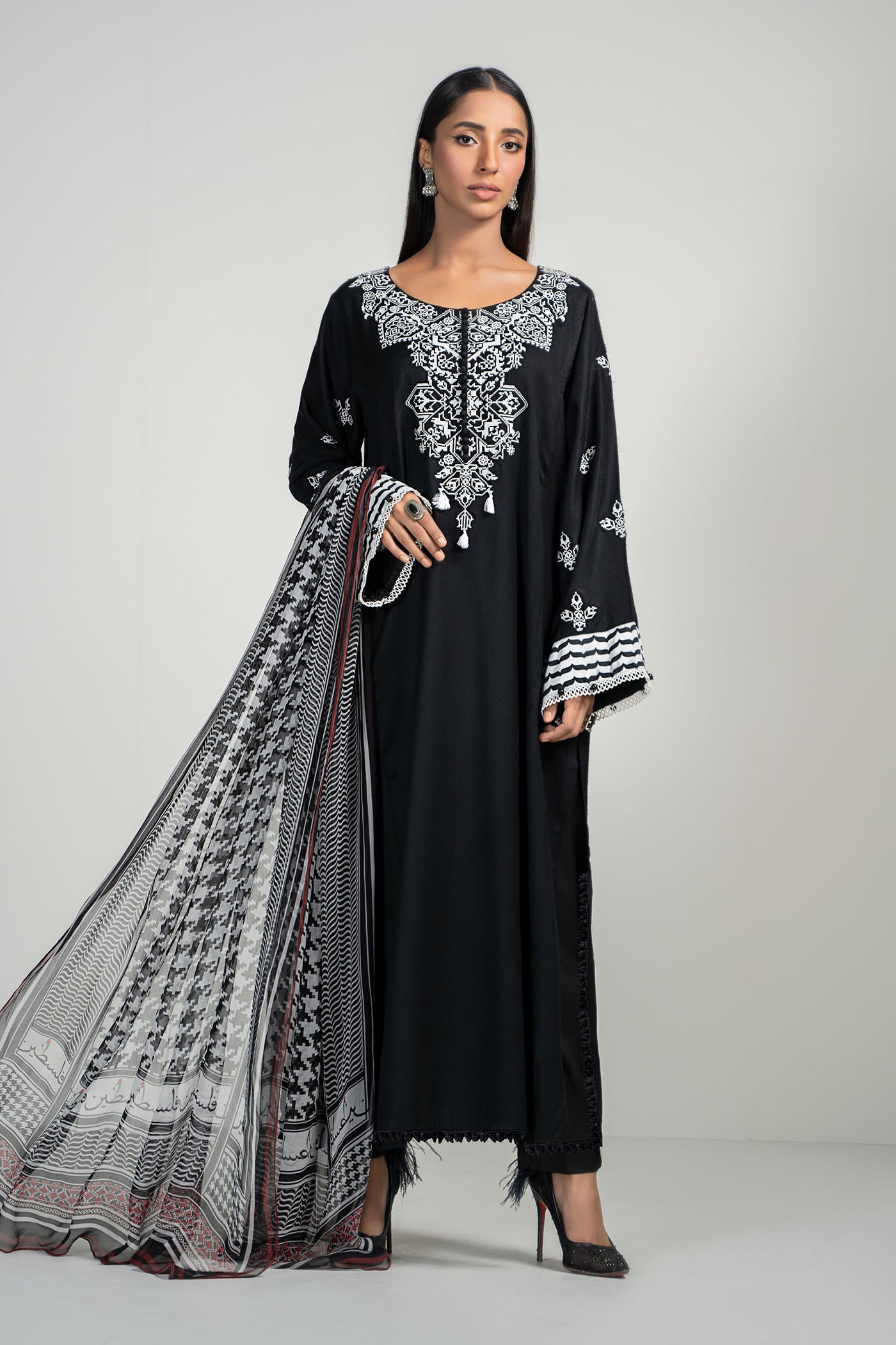 3 Piece Dyed Lawn Suit