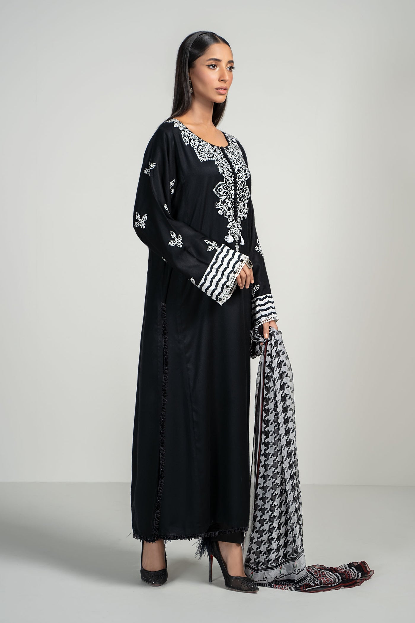 3 Piece Dyed Lawn Suit