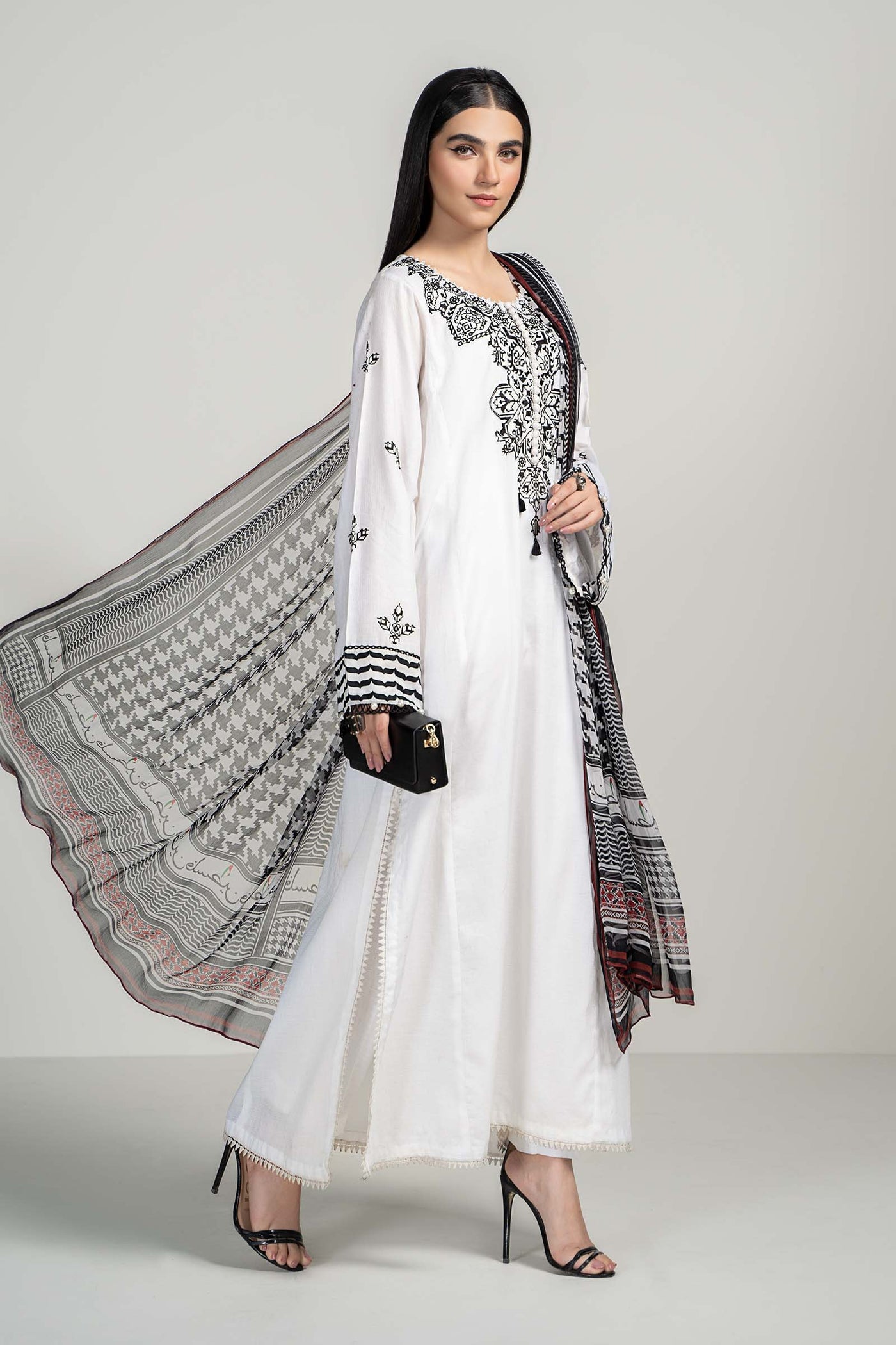 3 Piece Dyed Lawn Suit