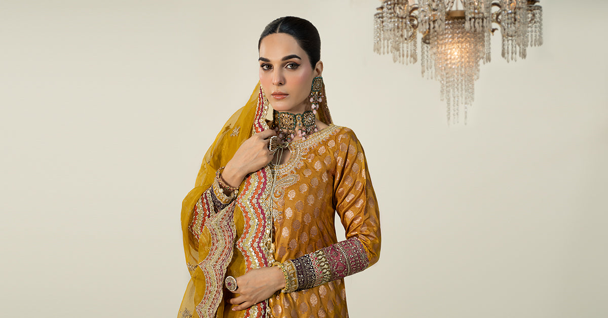 3 Piece Embroidered Jacquard Suit