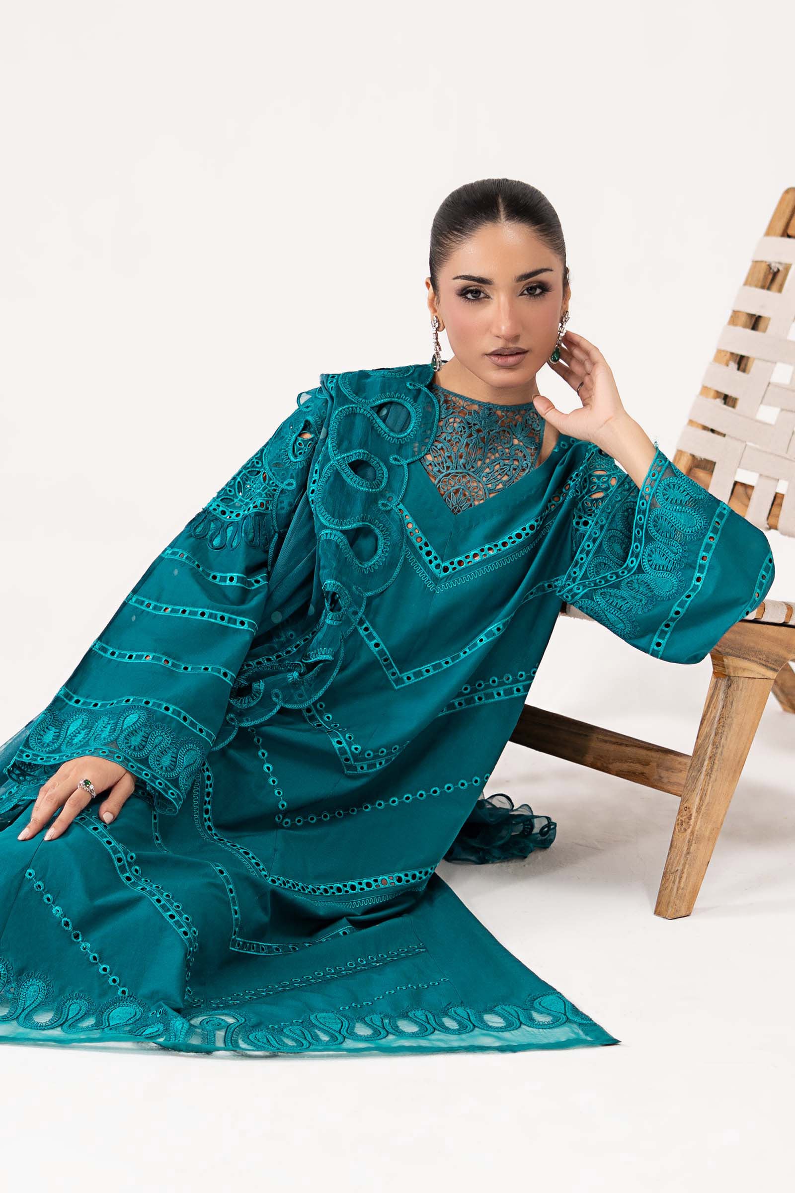3 Piece Embroidered Lawn Suit