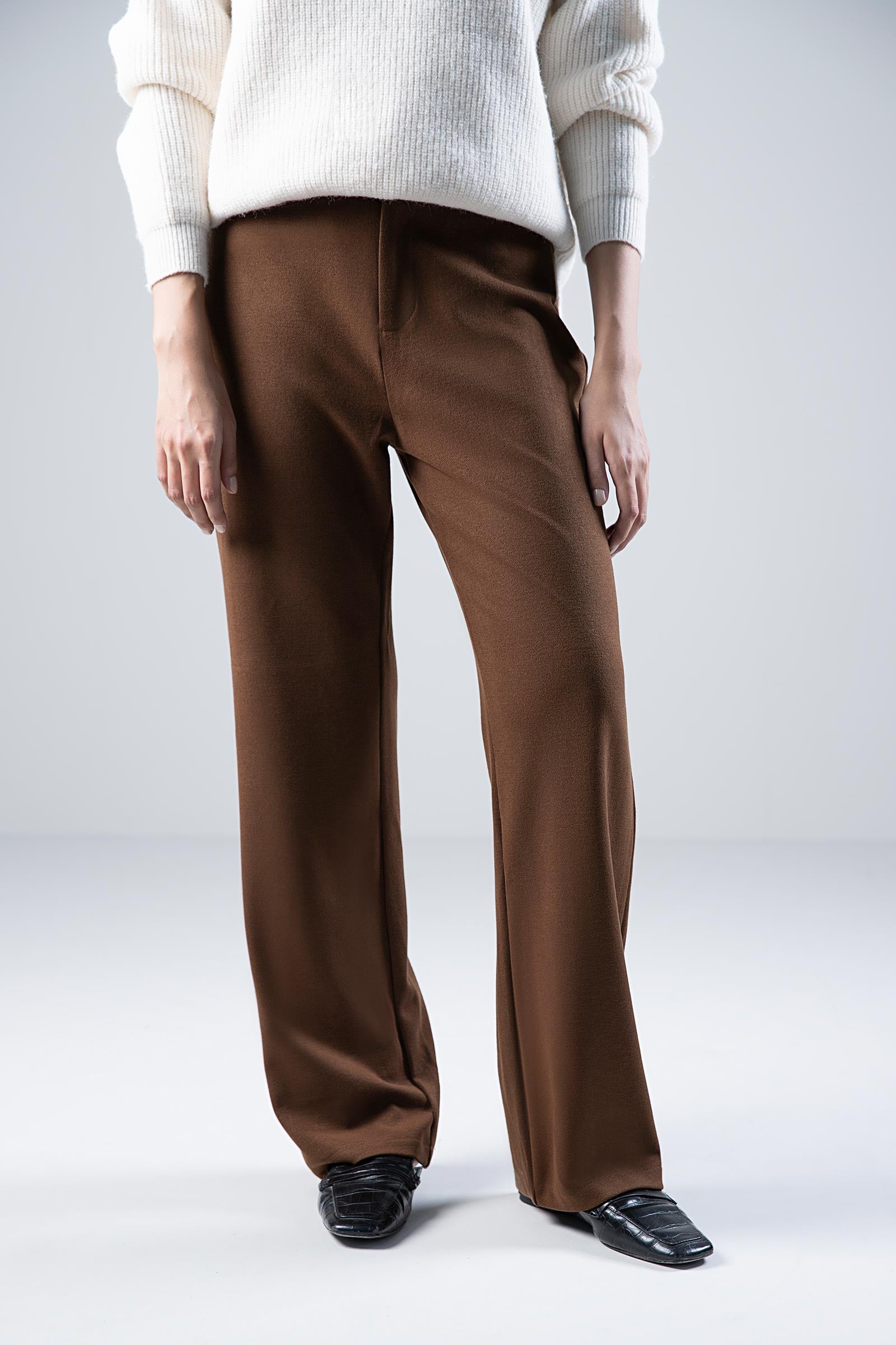 Relaxed Straight Pants