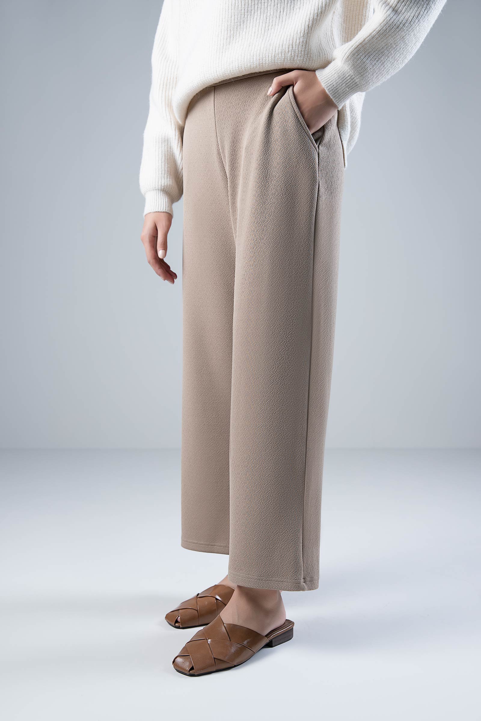 Cropped Wide Leg Pants