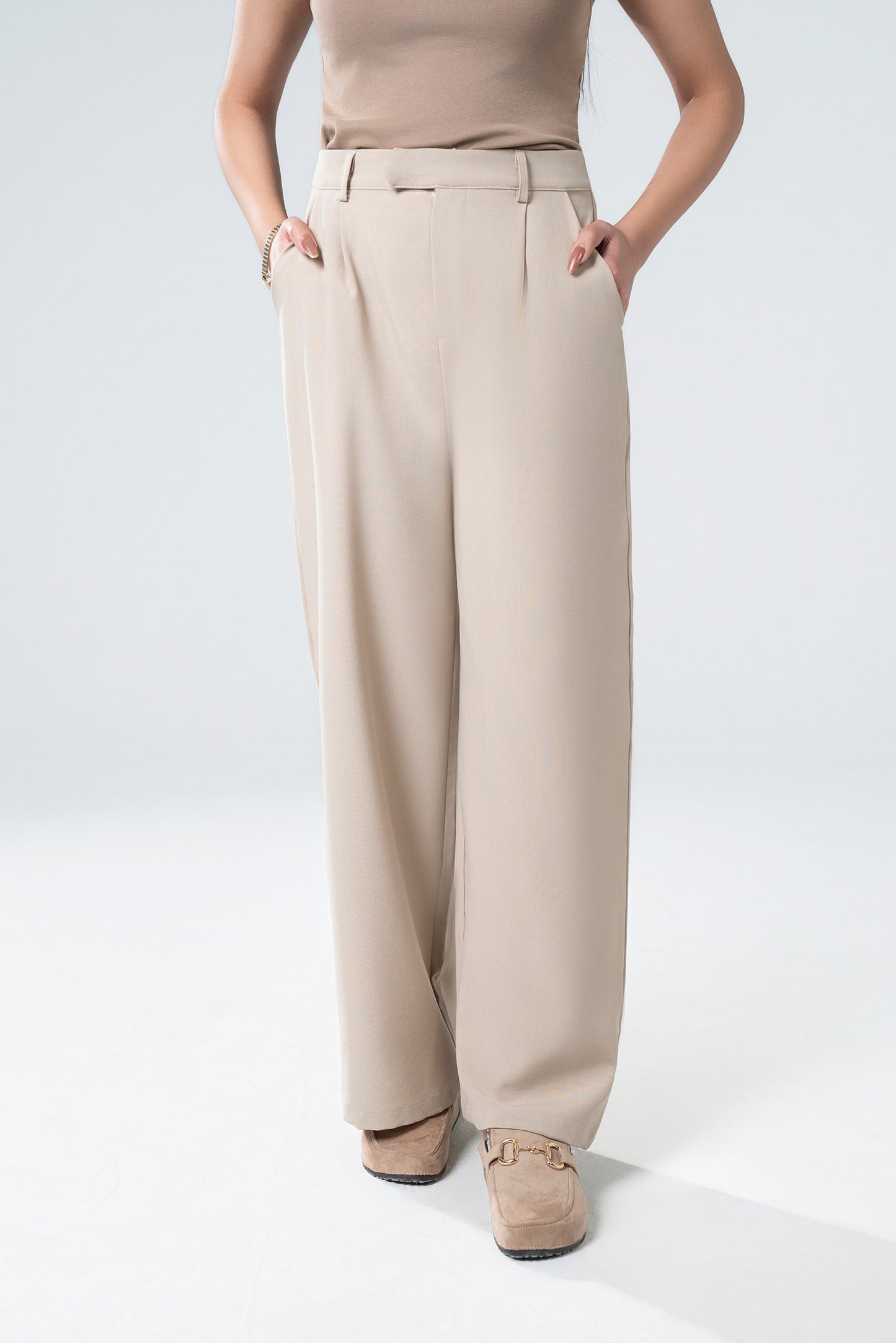 Relaxed Wide Leg Pants