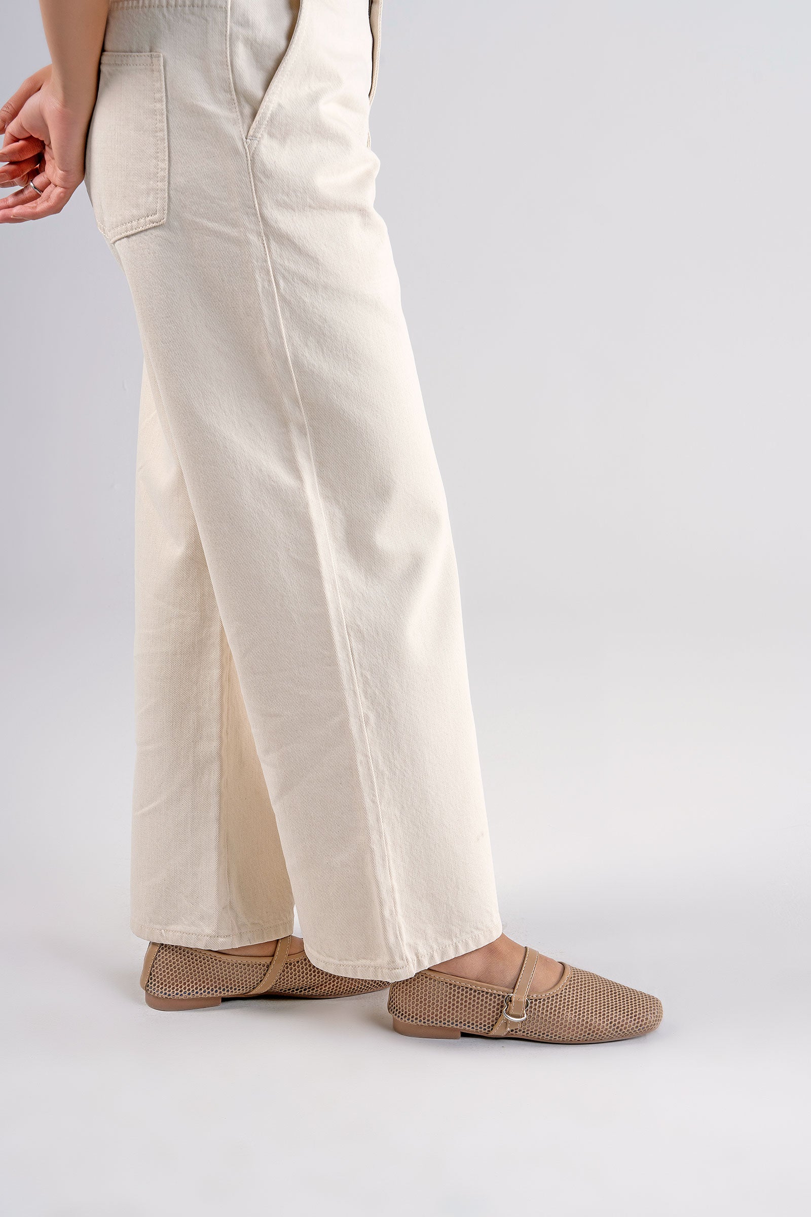 Cropped Wide-Leg Jeans