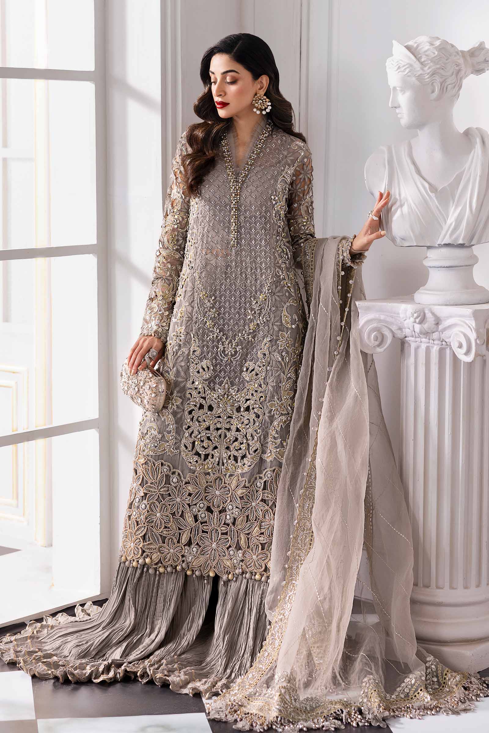Video preview - 3 Piece Unstitched Embroidered Organza Suit | BD-3006