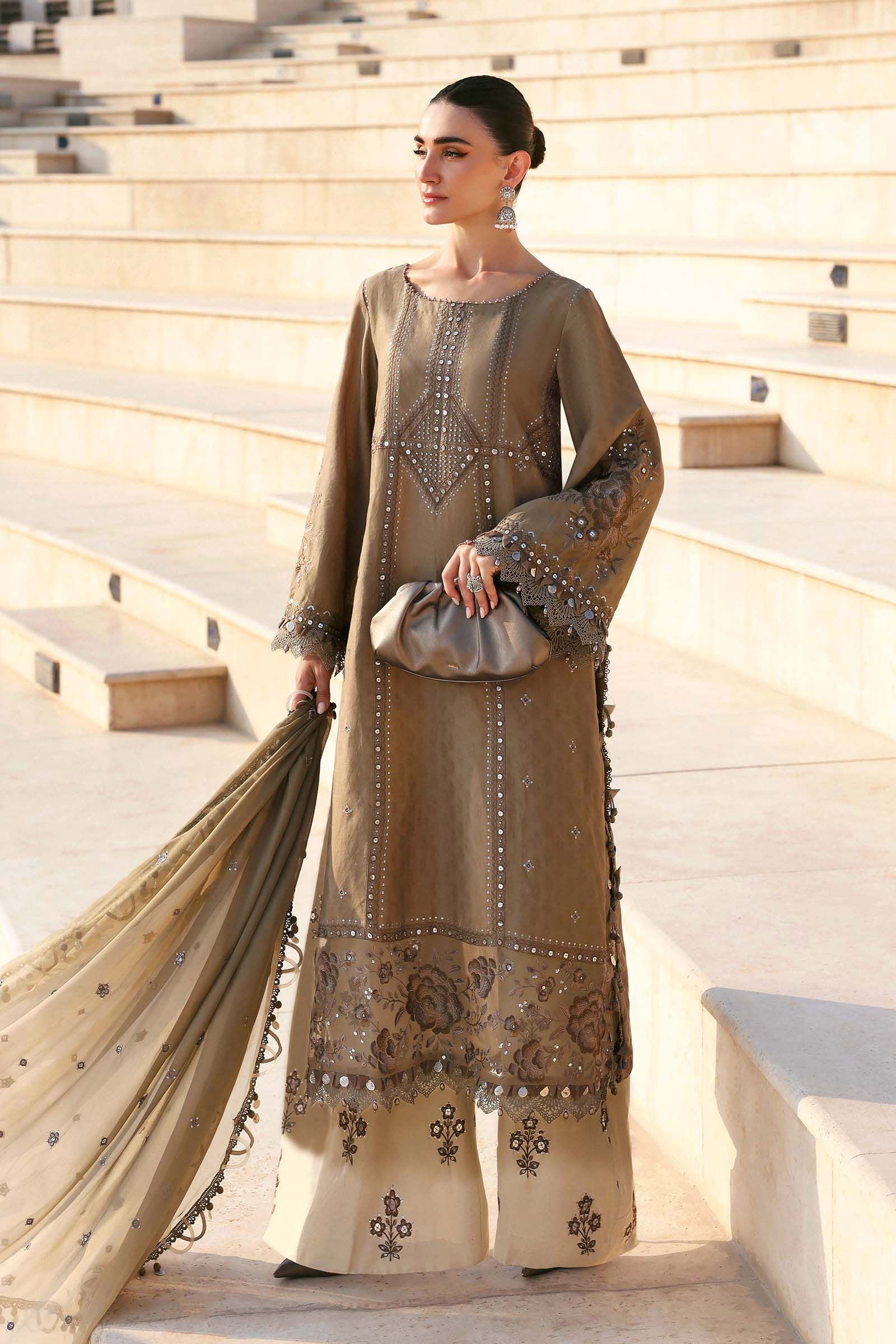 Video preview - 3 Piece Unstitched Embroidered Jacquard Lawn Suit