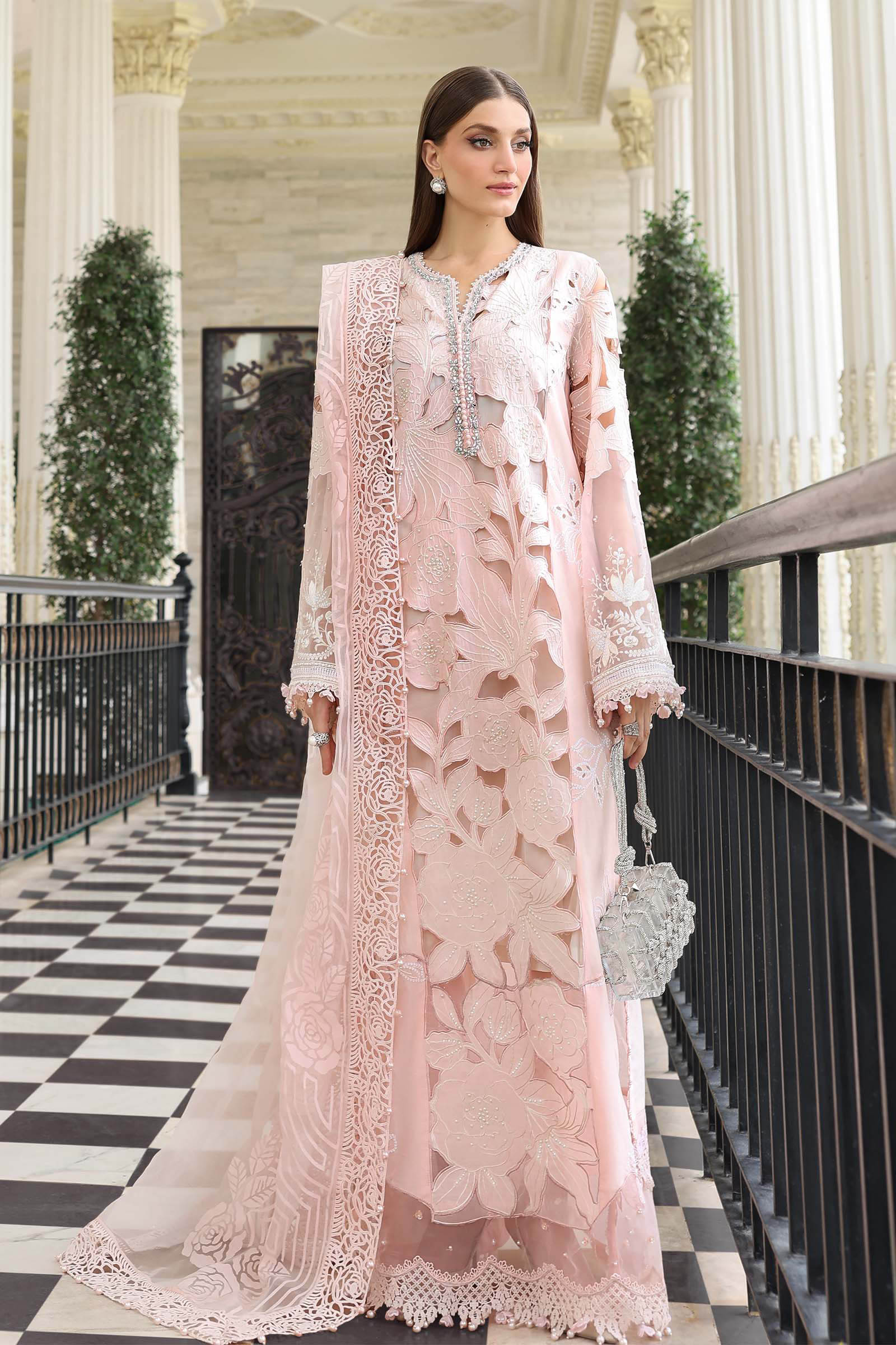 Video preview - 3 Piece Unstitched Embroidered Lawn Suit