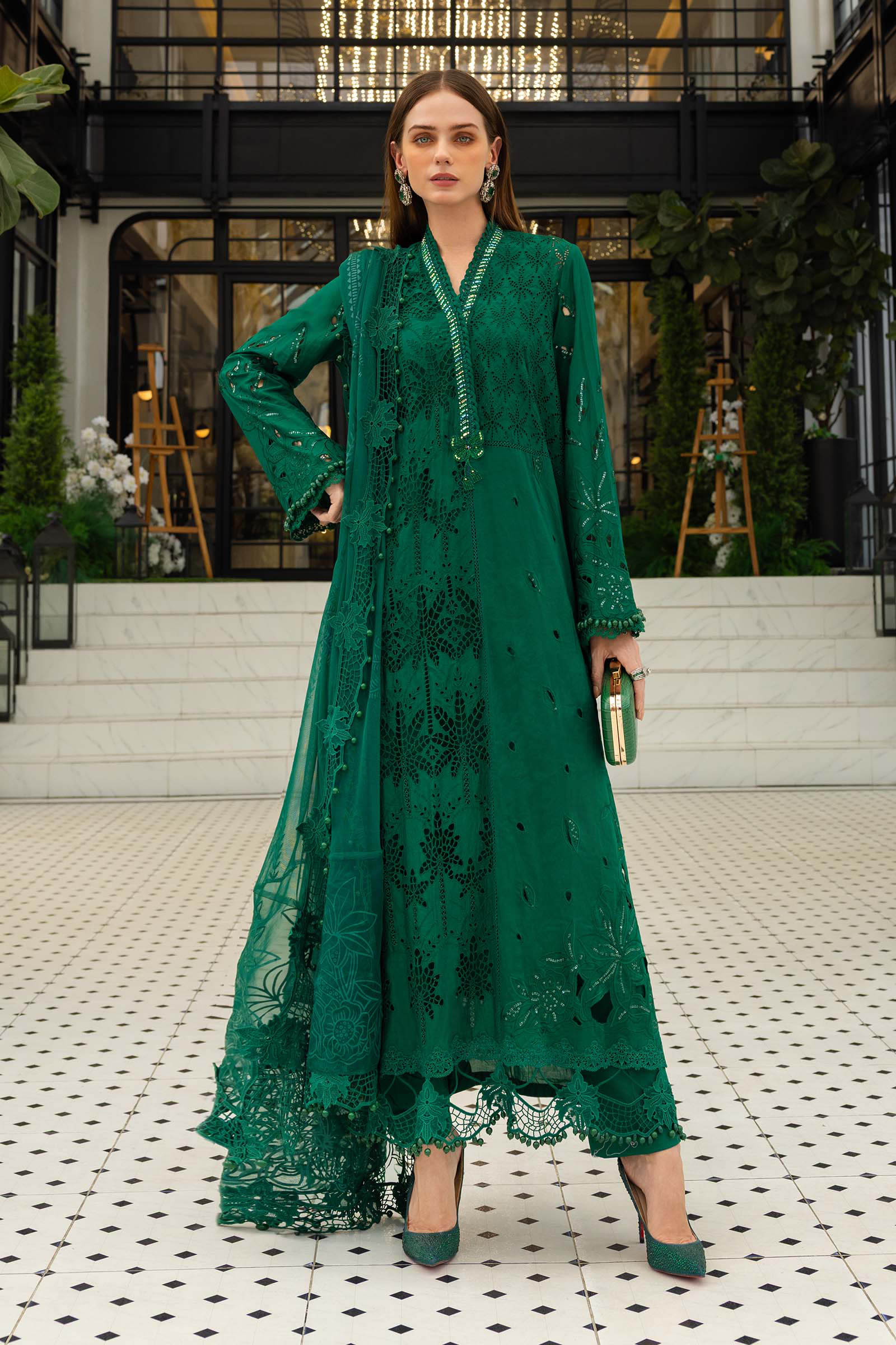 Video preview - 3 Piece Unstitched Embroidered Lawn Suit