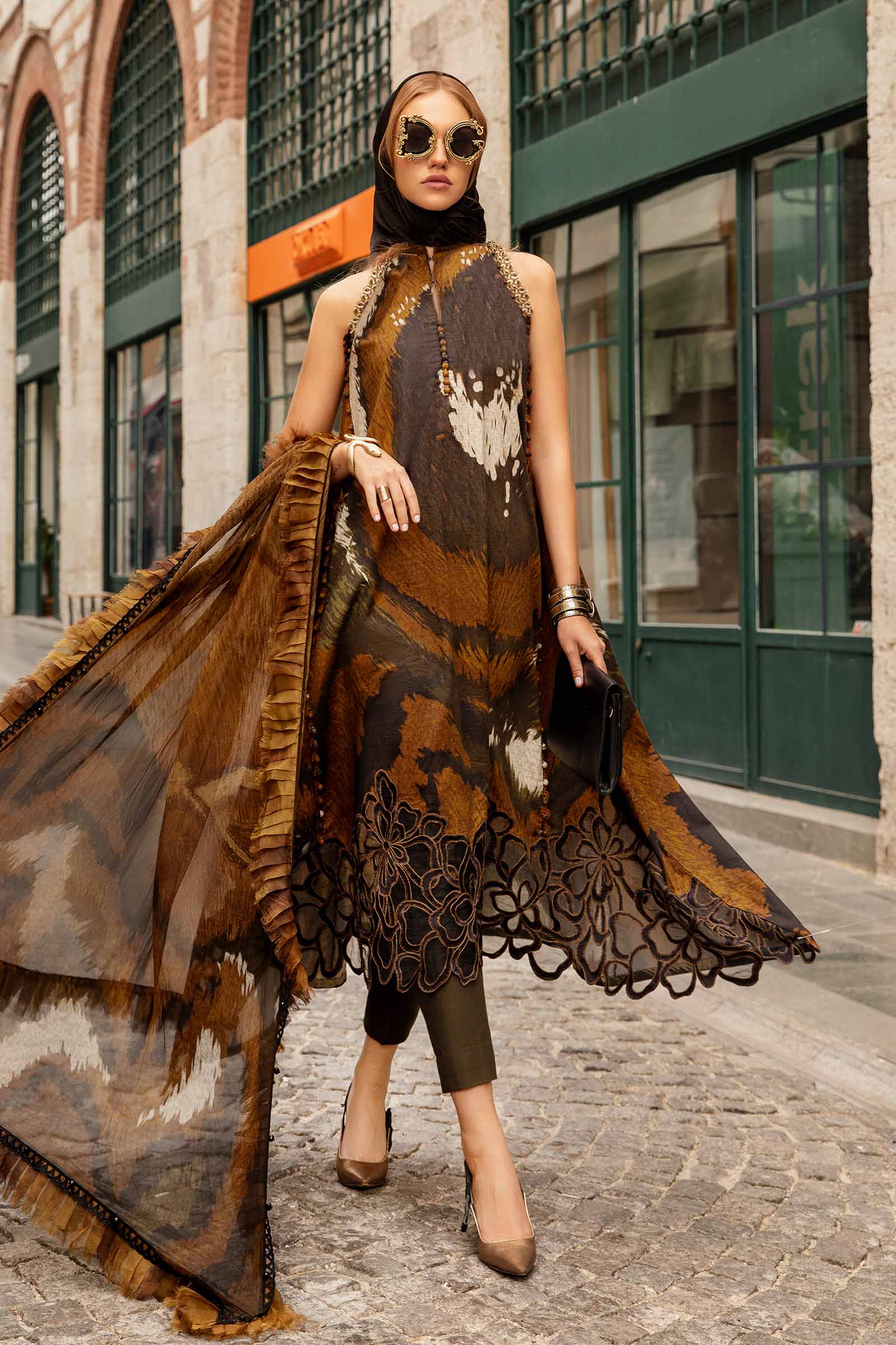 Video preview - 3 Piece Unstitched Printed Cambric Suit | MPT-2310-B