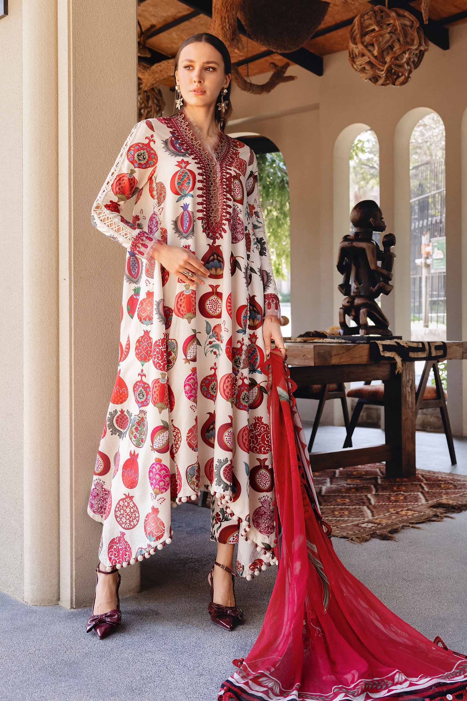 Video preview - 3 Piece Unstitched Embroidered Lawn Suit