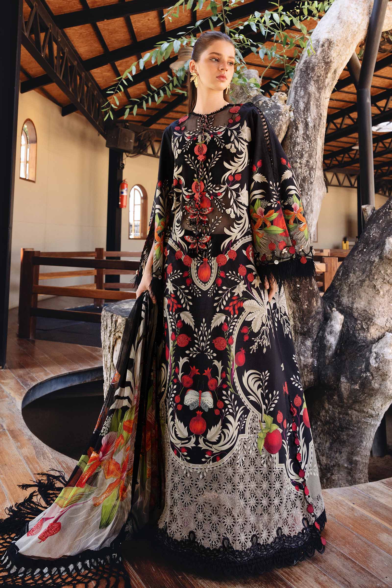 Video preview - 3 Piece Unstitched Embroidered Lawn Suit