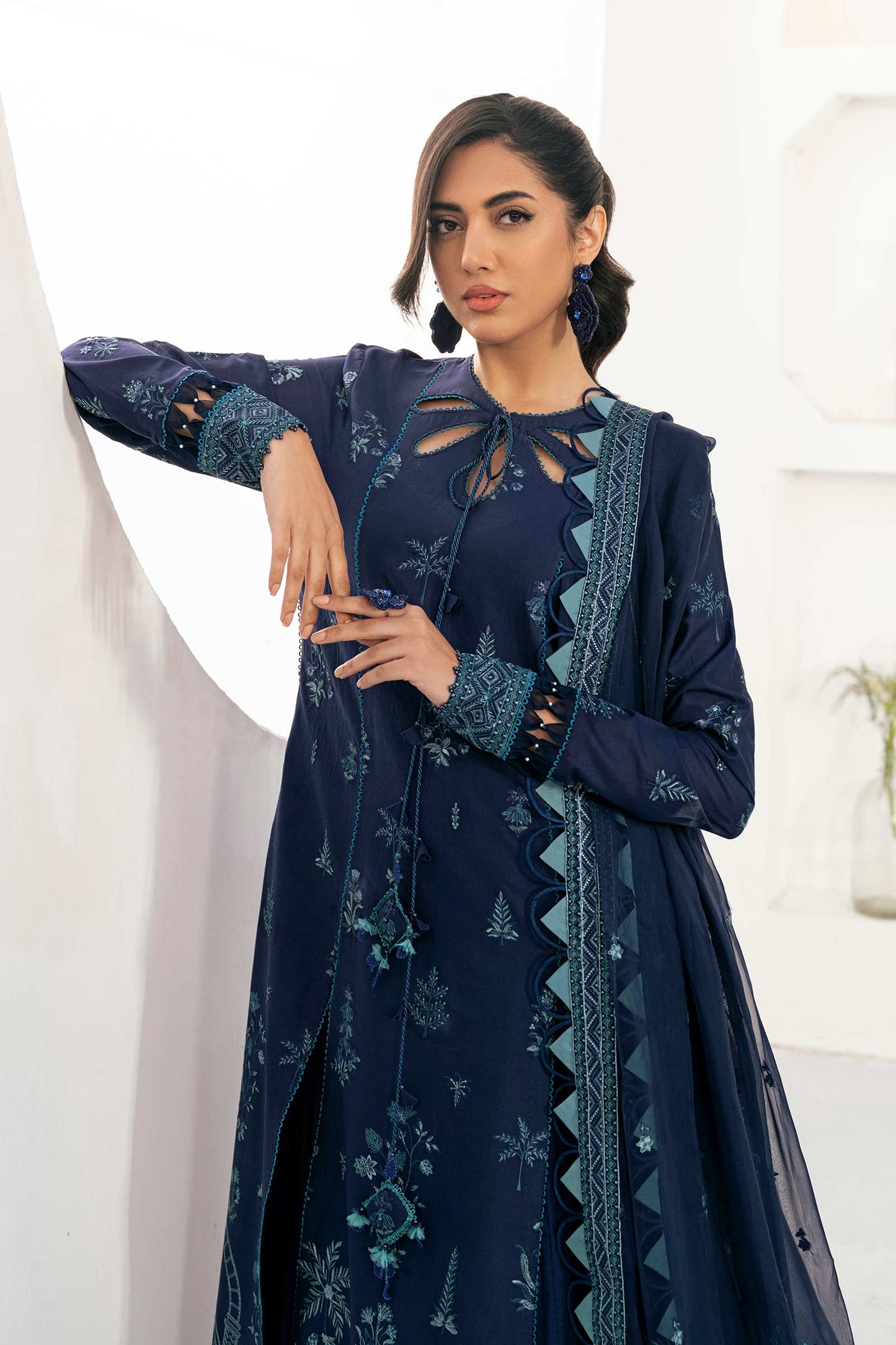 M.Luxe Unstitched | LF-602A