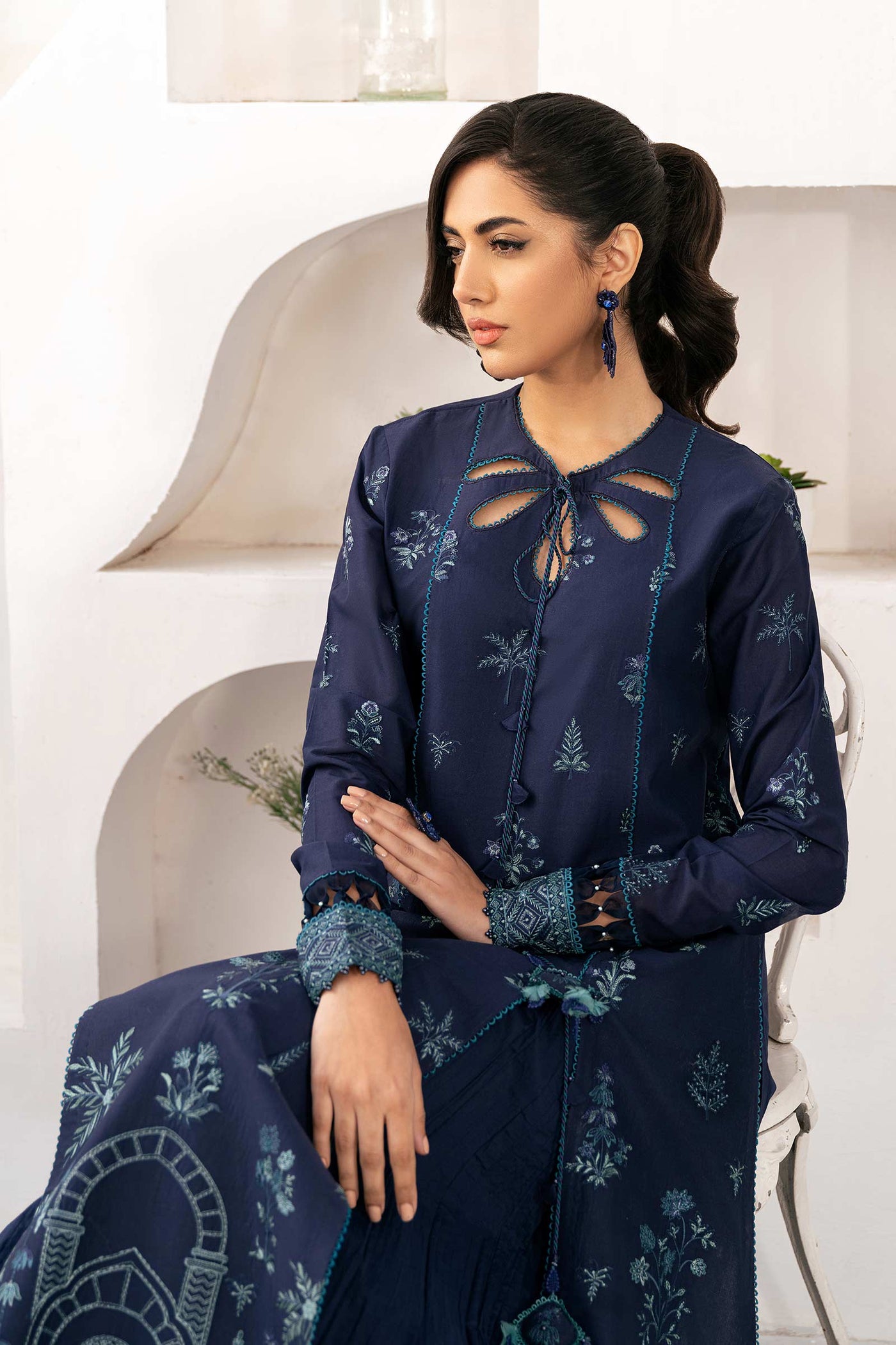 M.Luxe Unstitched | LF-602A