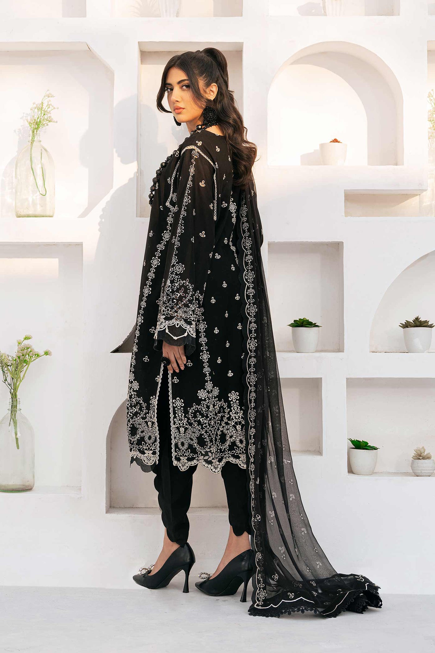 M.Luxe Unstitched | LF-610