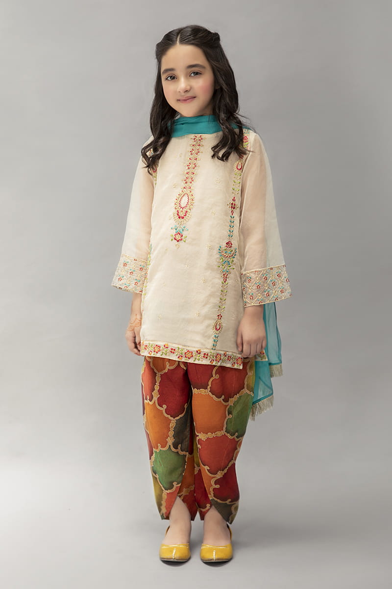 06 Off Color Suit Off White MKS-EA20-06 is available in Off White Color - Maria.B ...