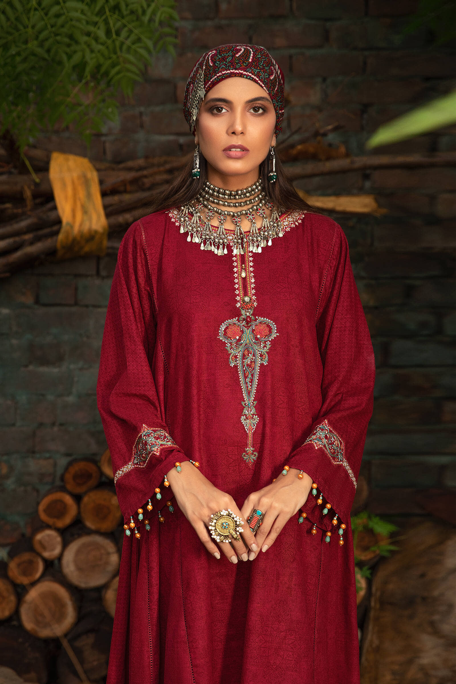 Unstitched Fabrics/M.Prints MPT-1201-B